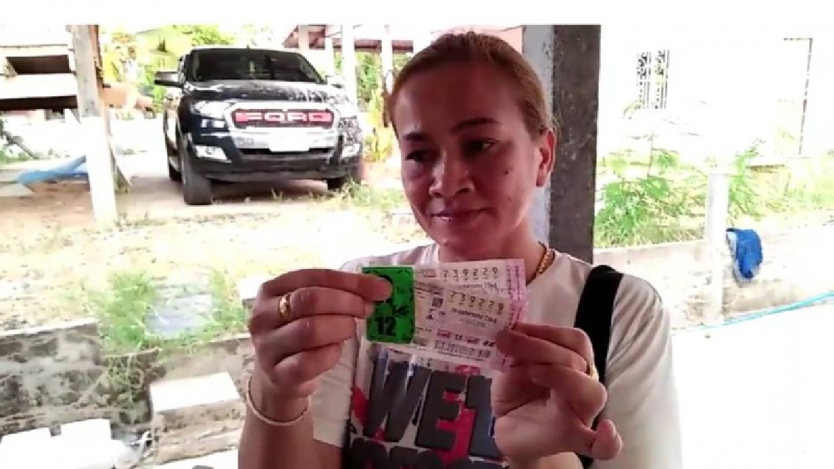 เปิดใจ “คุณครูสุชาดา แก้วเกษ” ยิ่งกว่าลูกเทวดามาโปรด บอกเลข 229 ซื้อลอตเตอรี่เพียง 2 ใบ ลุ้นให้ถูก 3 ตัว แต่ได้รางวัลที่ 1 รับ 12 ล้าน