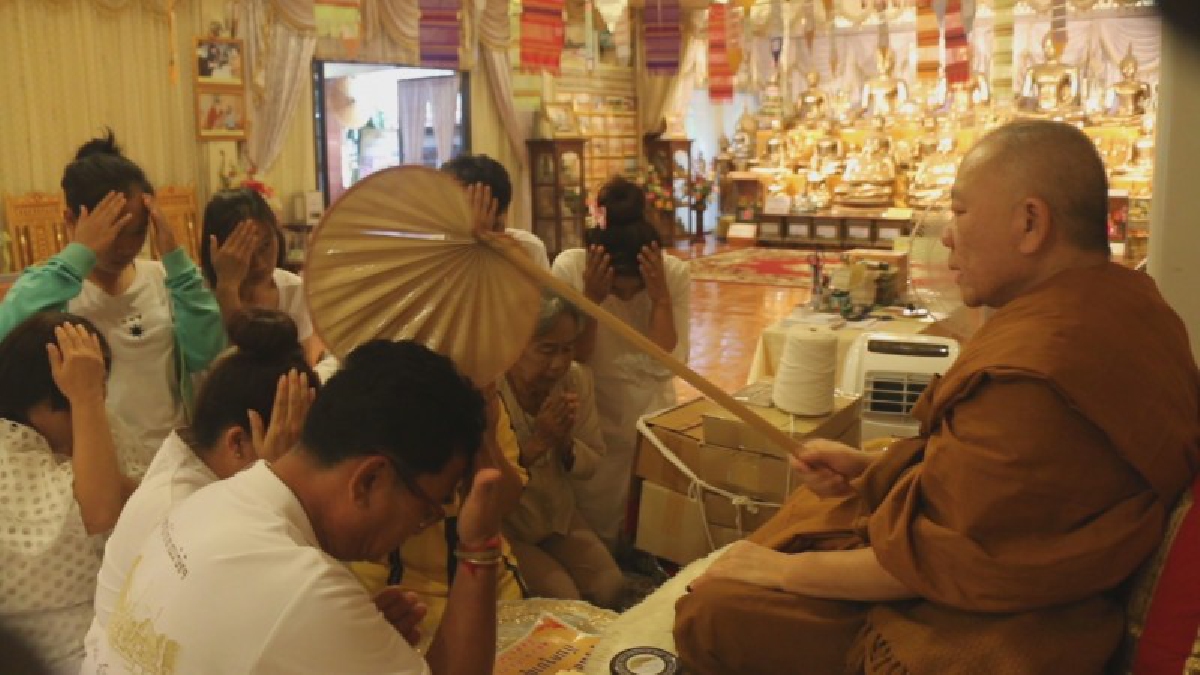 บุญส่งท้าย..!วัดดังจัดสืบชะตาหลวงสรงนำพระหลวงพ่อทองคำส่งท้ายสงกรานต์