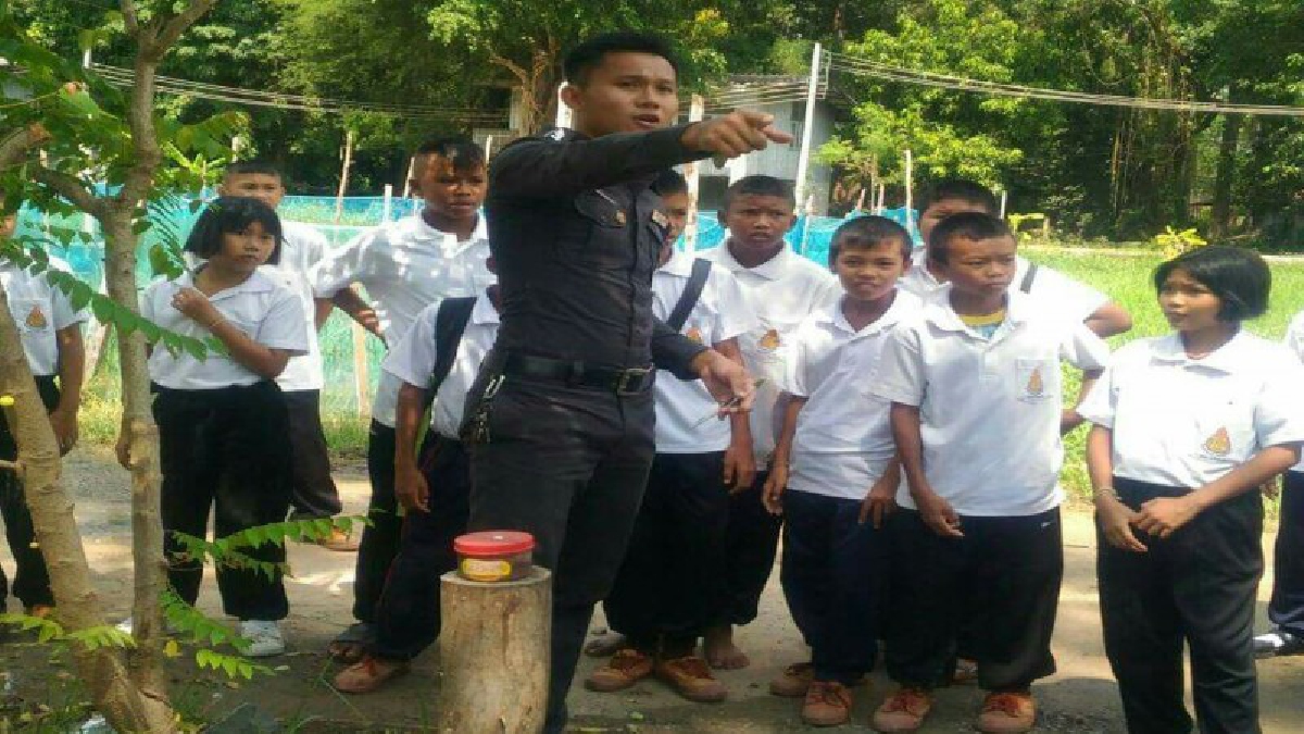 ตำรวจเมืองช้างสุดเก๋ ! ปลูกผัก-ผลไม้กินเองในโรงพัก ลดรายจ่ายครัวเรือน เหลือแจกจ่ายให้กับโรงเรียน และประชาชนในพื้นที่ (ชมคลิป)