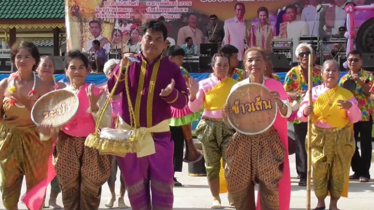 ทต.บ้านเชี่ยน สืบสานวิถีวัฒนธรรมท้องถิ่น อนุรักษ์การทำ “ขนมเส้น” อาหารประจำถิ่นให้คงอยู่(มีคลิป)