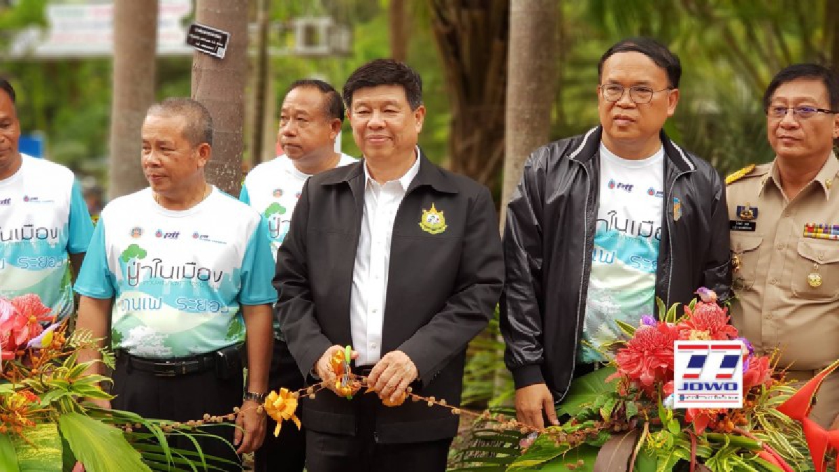 รมว.ทรัพยากรธรรมชาติและสิ่งแวดล้อม เปิดโครงการป่าในเมือง "สวนป่าประชารัฐ เพื่อความสุขของคนไทย" สวนพฤกษศาสตร์บ้านเพ จ.ระยอง
