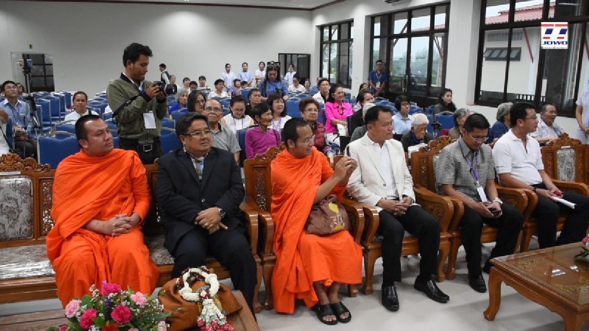 บ้านผู้สูงอายุราชสีมา จัด Talk Show การกุศล "ความสุขวัยเกษียณของผู้สูงอายุ ยุค 4.0" โดย พระมหาสมปอง ตาลปุตโต (ชมคลิป)