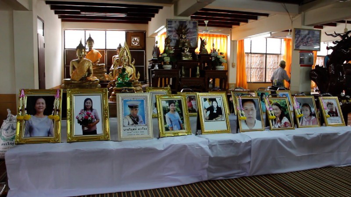 ญาติเหยื่อรถทัวร์มรณะ 18 ศพ ร่วมกันทำบุญใหญ่ อุทิศส่วนบุญส่วนกุศลให้แก่ผู้วายชนม์  เปิดใจ..ยังไม่เคยลืมฝันร้ายที่ผ่านมา