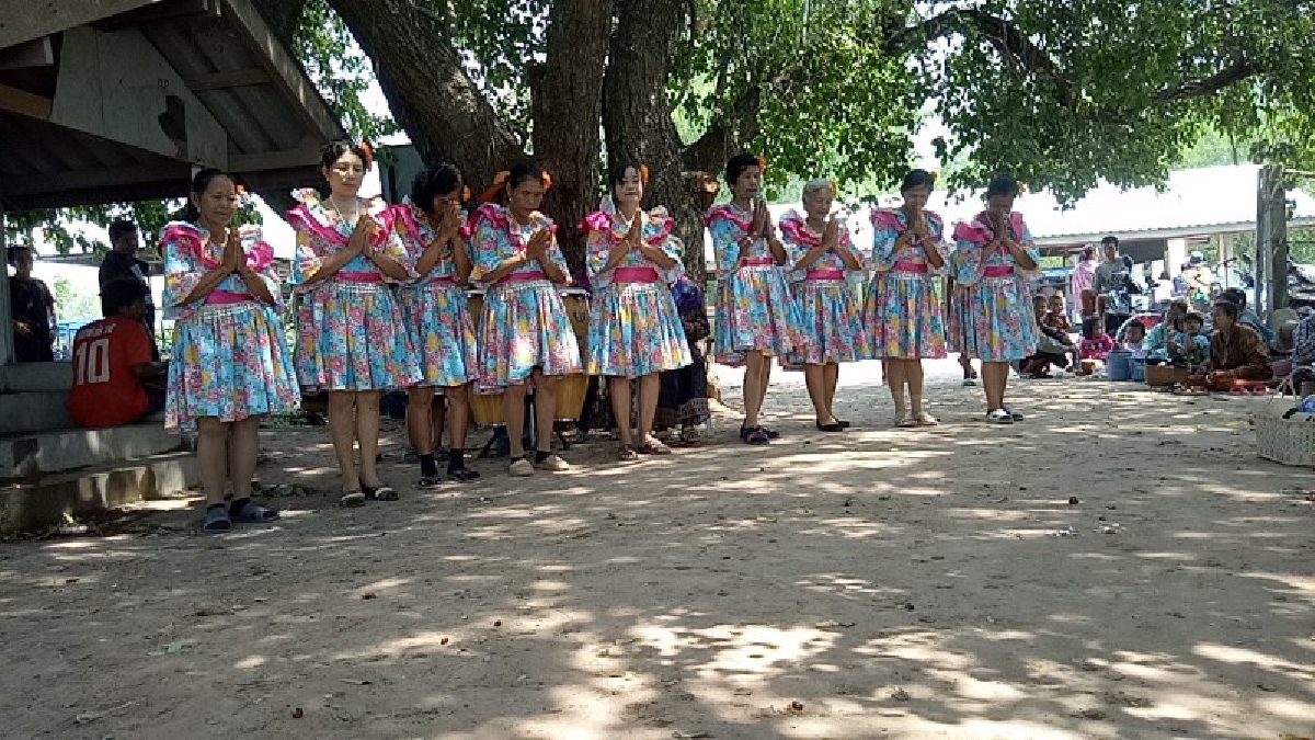 อำเภอบัวใหญ่ร่วมกับมหาวิทยาลัยราชภัฎนครราชสีมา ร่วมกันฟื้นฟูการละเล่นรำวงคองก้า เพื่อเป็นการอนุรักษ์และสันทนาการภายในชุมชน (ชมคลิป)
