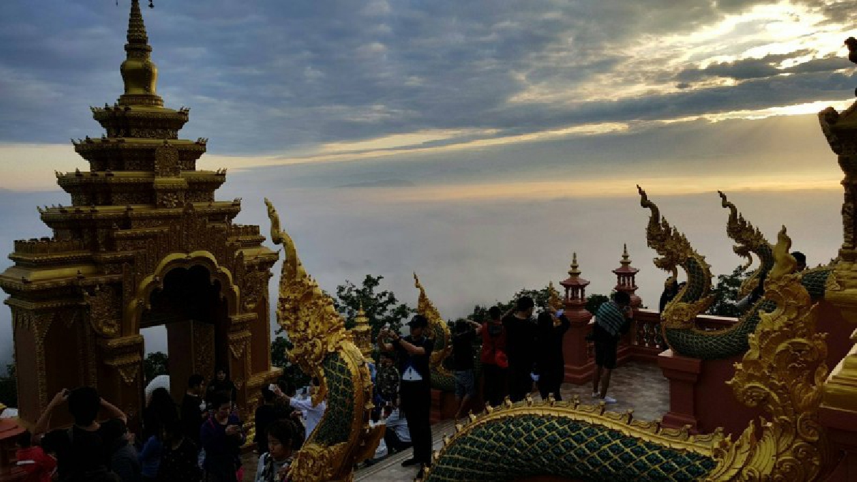 วัดพระธาตุดอยพระฌาน!!สถานที่น่าภิรมณ์ ร่มเย็น สงบ ทัศนียภาพสวยงาม .(ชมคลิป)