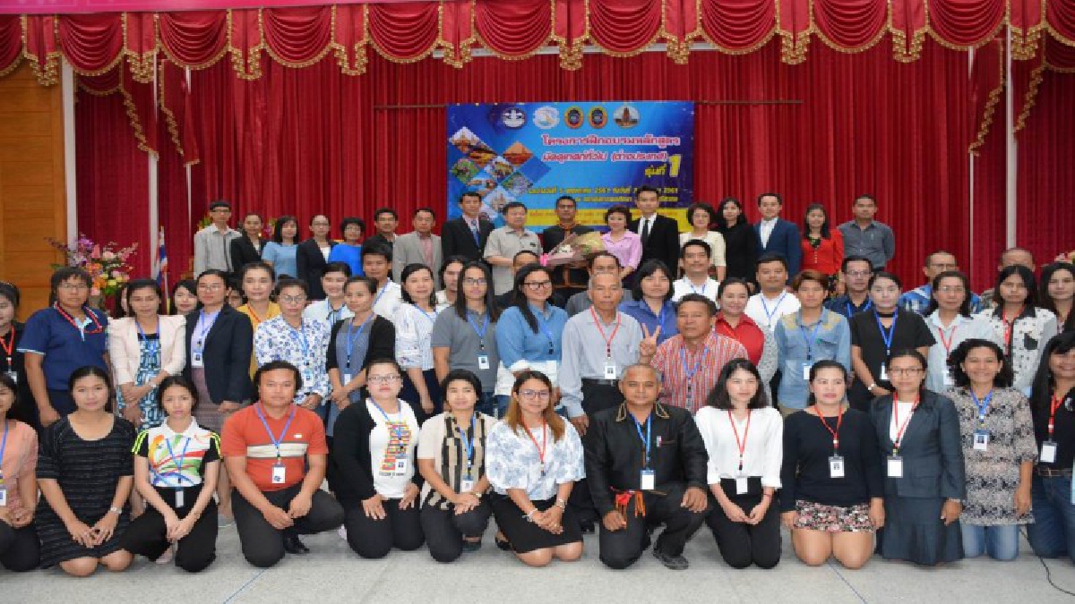 ศรีสะเกษ ! แห่อบรมมัคคุเทศน์เพื่อหนุนการท่องเที่ยวไทย ขณะที่ รอง ผวจ.ชวนชิมทุเรียนภูเขาไฟ 9 มิถุนายน – 8 ก.ค. นี้ (มีคลิป)