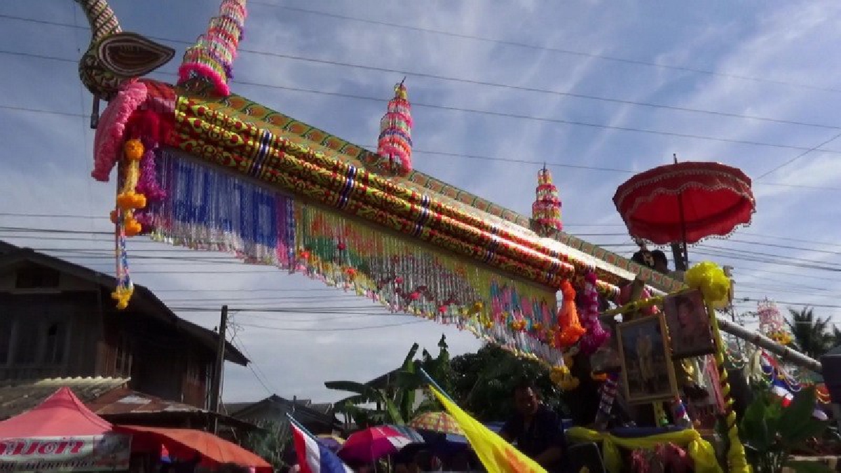 ยิ่งใหญ่!!ชาวบ้านร่วมจัดงานประเพณีบุญบั้งไฟบูชาพญาแถน เชื่อทำให้ฝนตกต้องตามฤดูกาล