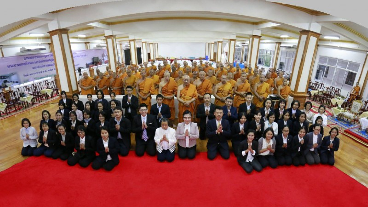 ปทุมธานี เจ้าคณะจังหวัดจัดสอนศีลธรรมรักษ์บวรรักษ์ศีล 5 มุ่งสู่ประเทศไทย 4.0 ขับเคลื่อน โครงการ 200 ห้องเรียนต้นแบบ