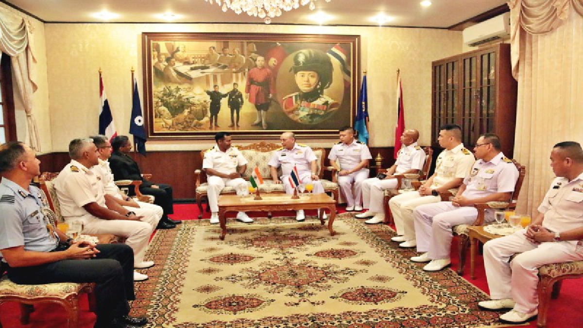 กองทัพเรือสาธารณรัฐอินเดียเข้าเยี่ยมคำนับฐานทัพเรือสัตหีบ