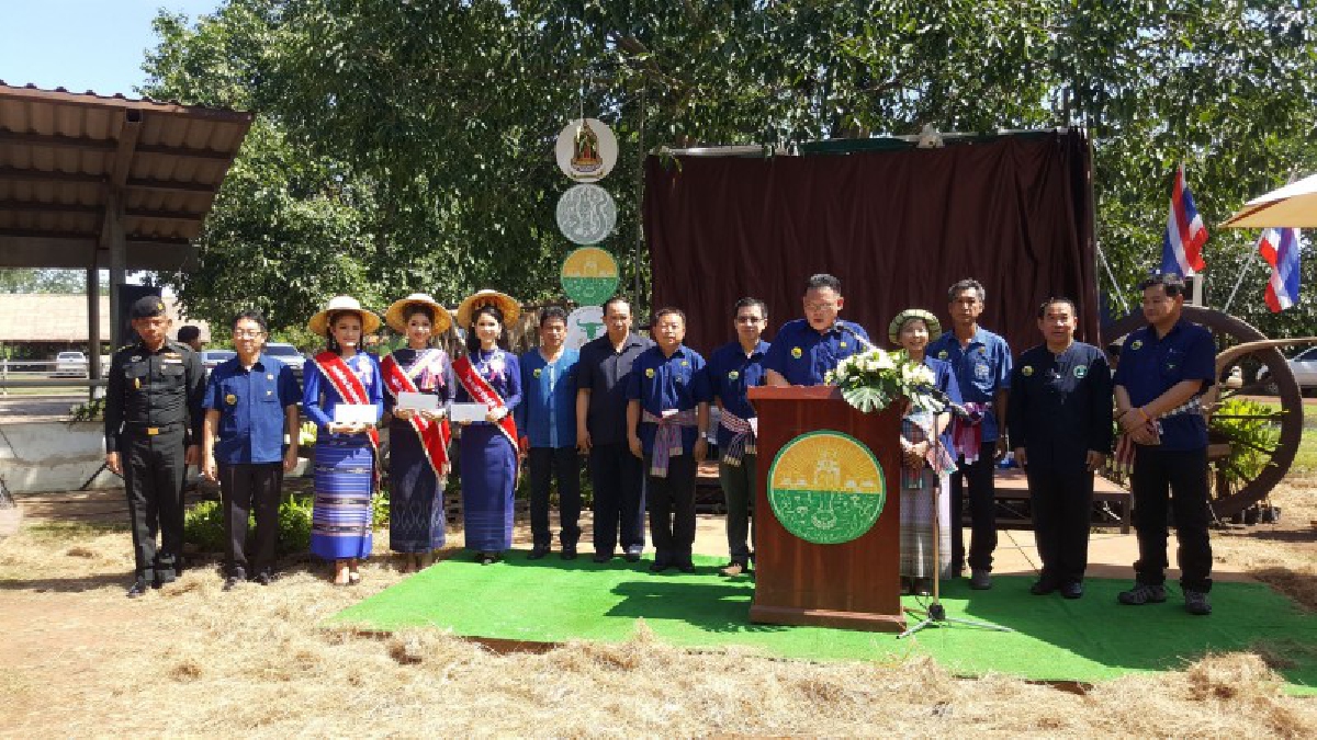 สระแก้ว!!จัดประกวดธิดากาสร โรงเรียนกาสรกสิวิทย์ ในงานประเพณีสู่ขวัญควาย (มีคลิป)