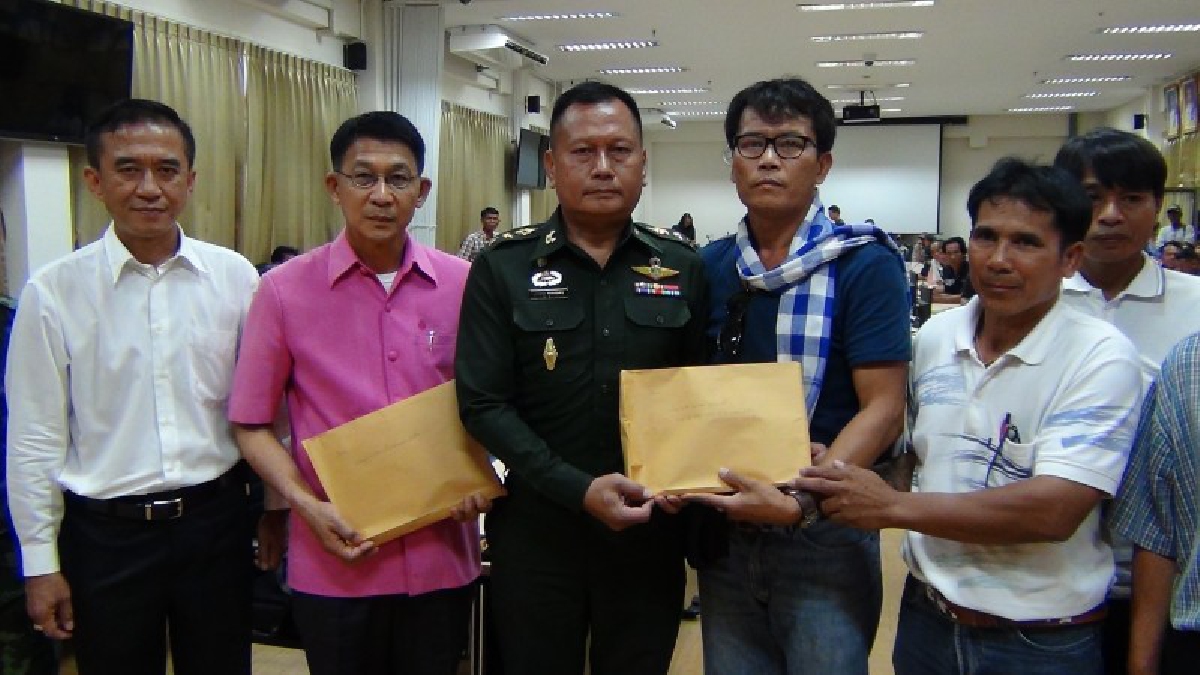 แรงงานไทยกลับจากลิเบียหนีภัยสงคราม ยื่นหนังสือวอนรัฐช่วยเหลือ หลังกู้หนี้ยืมสินเดินทางไปทำงาน (มีคลิป)
