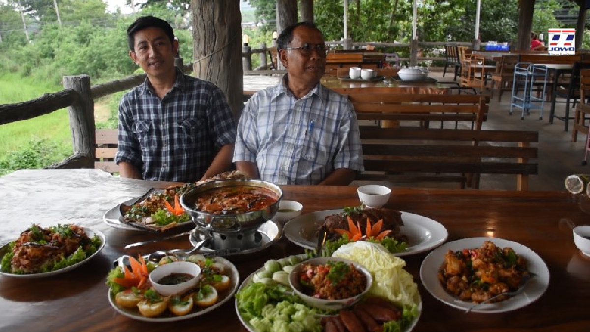 เปิด 3 เมนูเด็ดร้านคุณยาย ขาหมูเยอรมันกินที่โคราชกรอบถึงเชียงใหม่ ไก่สะท้านลิ้น น้ำพริกหมูโคราชรสเด็ดที่ลูกค้านิยมสั่งรับประทาน