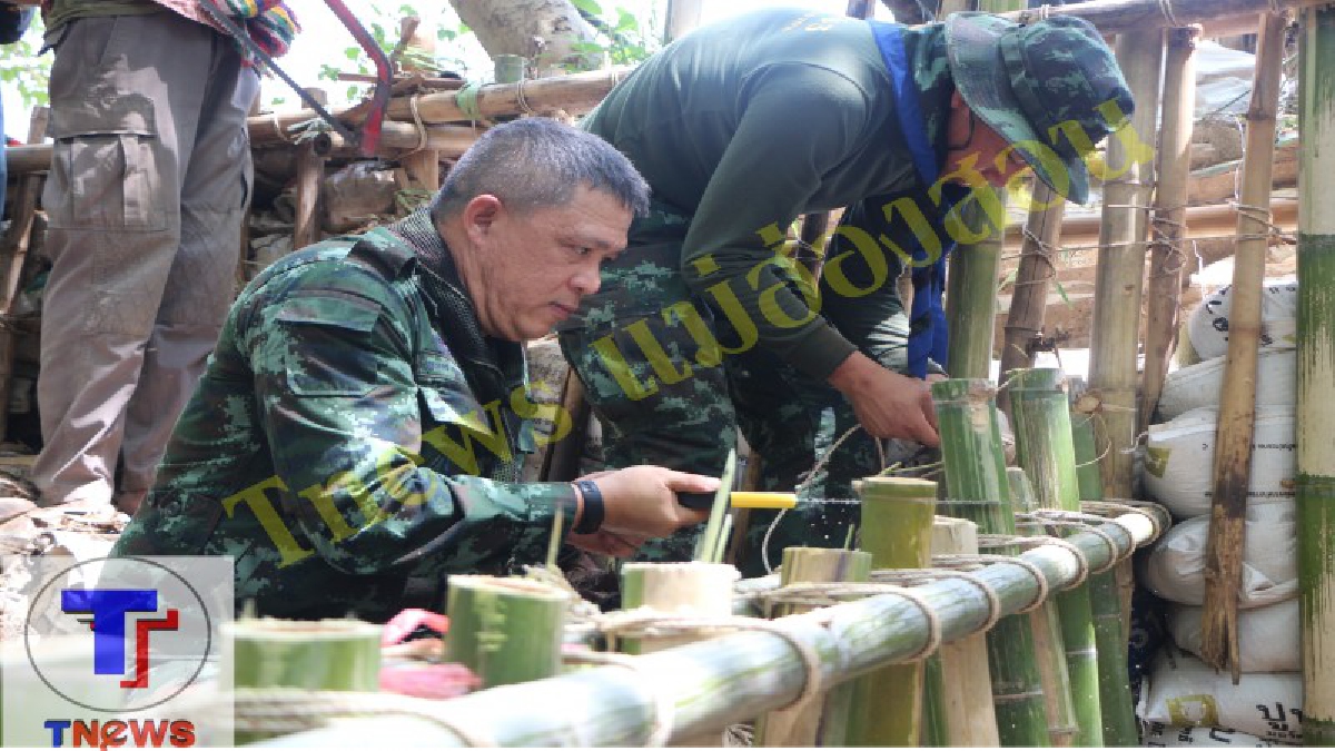 ทหารพร้อมอยู่เคียงข้างประชาชน ลงพื้นที่สร้างฝายน้ำล้นช่วยเหลือประชาชน