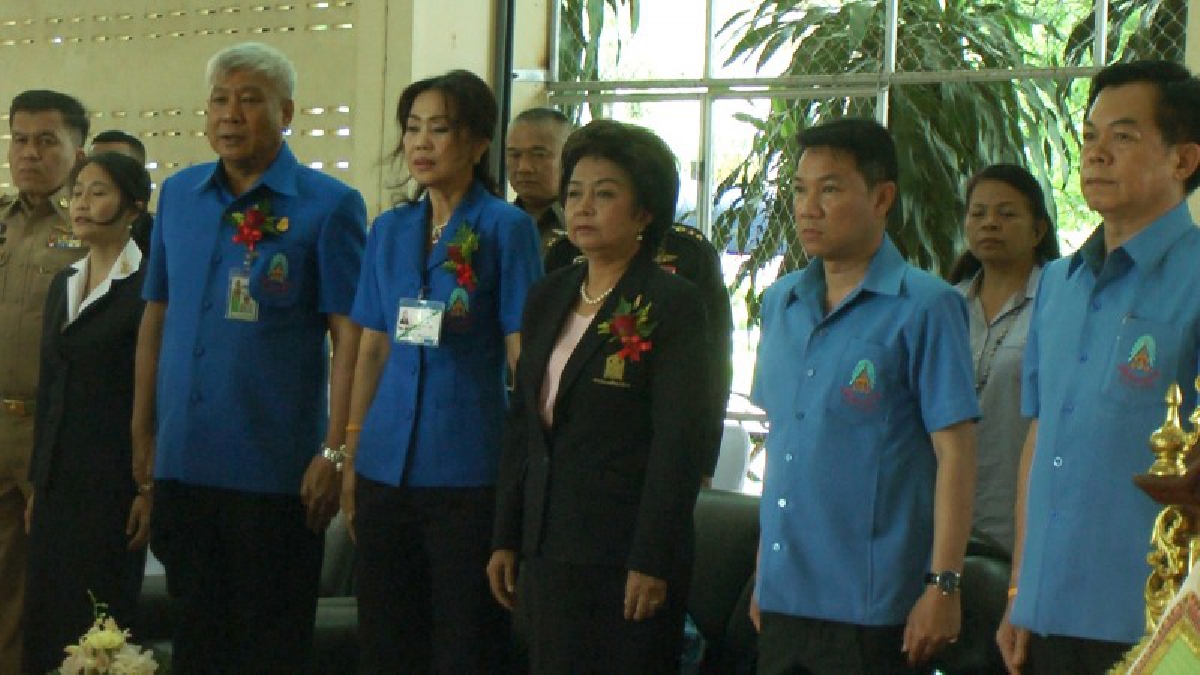 ประธานกรรมการบริหารมูลนิธิราชประชานุเคราะห์ในพระบรมราชูปถัมภ์และคณะตรวจเยี่ยมการดำเนินการดำเนินงานของร.ร.ราชประชานุเคราะห์ 26