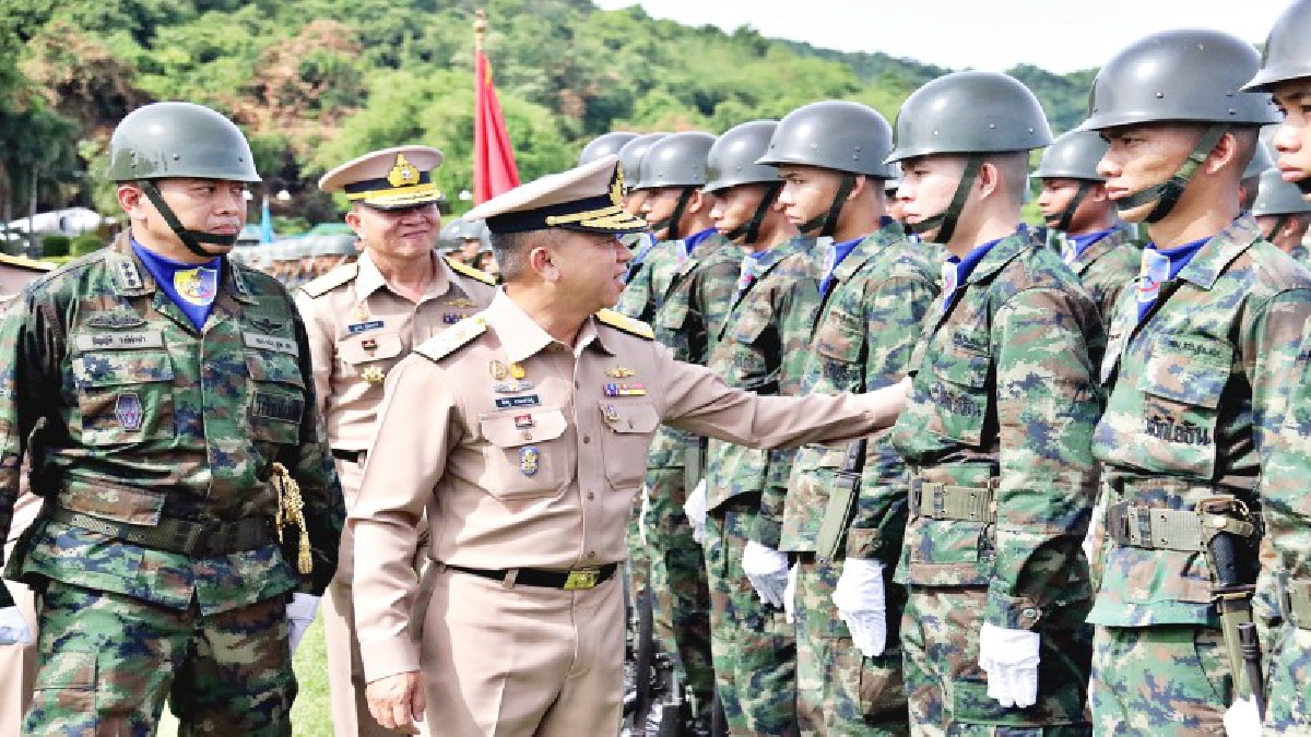 เสนาธิการทหารเรือ เปิดฝึกทางทหารประกอบดนตรี  ราชวัลลภเริงระบำ กองทหารเกียรติยศ