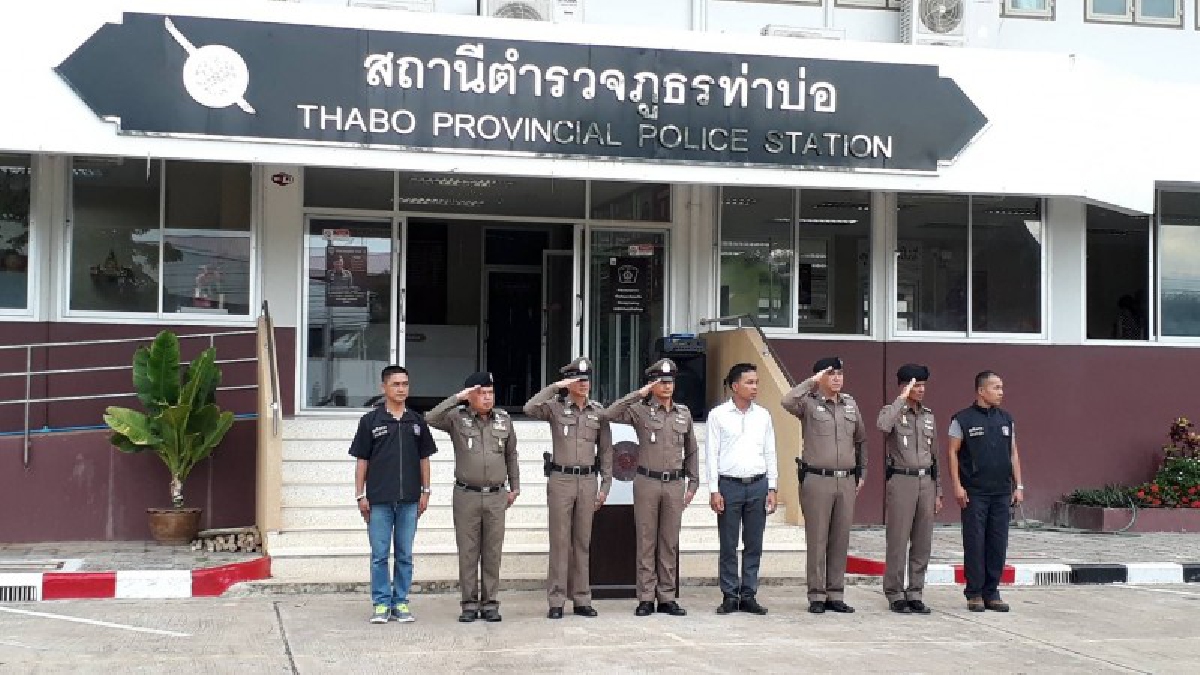 “ยุทธการขุดรากถอนโคนอาชญากรรมทำบ้านเมืองน่าอยู่”!!! ตำรวจ สภ.ท่าบ่อ และ สภ.เมืองหนองคาย ปล่อยแถวกวาดล้างอาชญากรรม