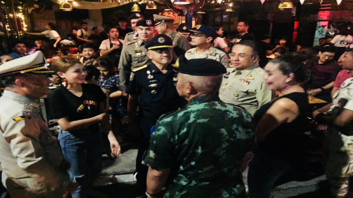ผู้ว่าระดมกำลังตำรวจ ทหารเข้าตรวจความเรียบร้อยในสถานบริการ พร้อมจัดระเบียบสังคมของจังหวัด