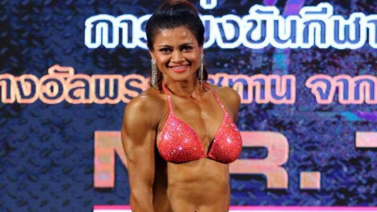 สวย เก่ง เซ็กซี่ แตะตา มัดใจหนุ่ม จีรนันท์ แชมป์โมเดลรุ่นสูงศึกชิงแชมป์ปทท.