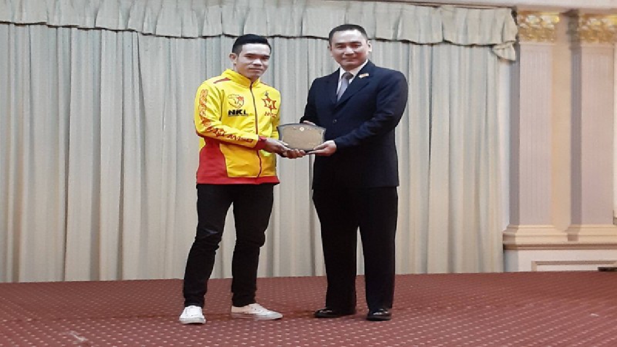 สุดยอดรางวัลยอดเยี่ยม “ศรีสะเกษ ควง วันเฮง” รับรางวัลใหญ่ งานเกียรติยศสภามวยแห่งเอเชีย ปี 2018-2019