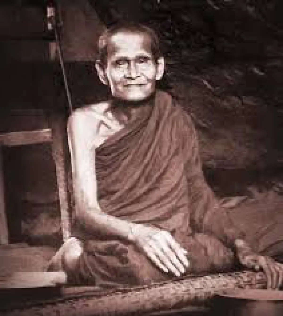 หลวงปู่ขาวเล่าเรื่องเมืองบาดาลพิภพ