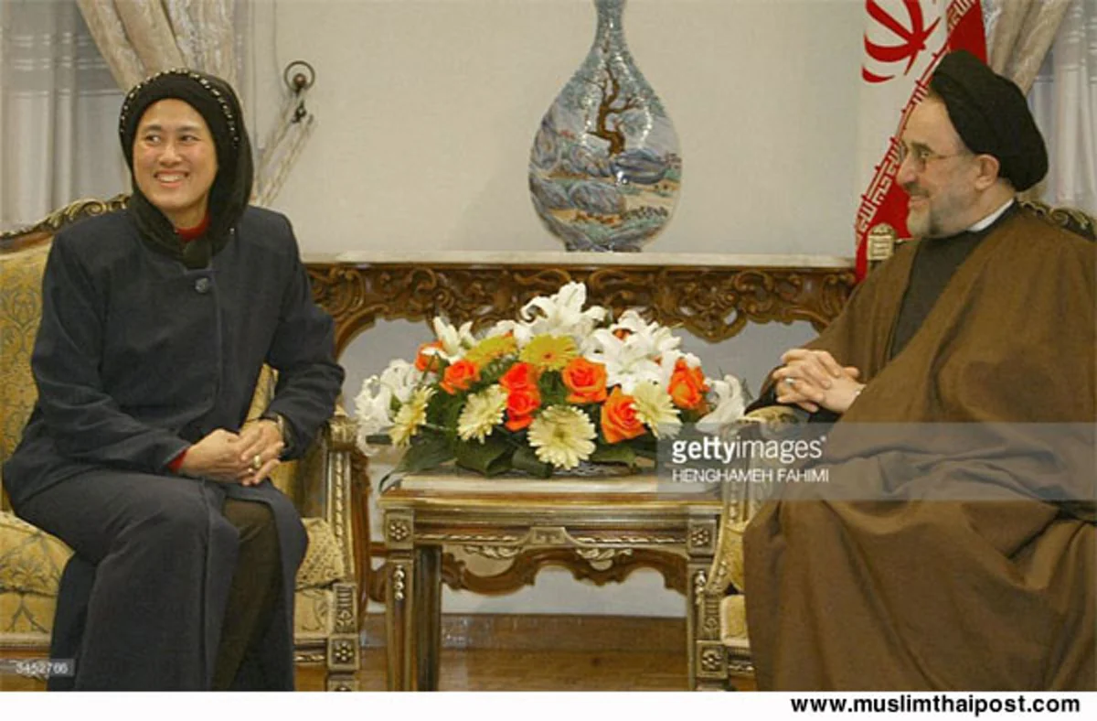 สุดงดงาม!! ภาพสมเด็จพระเทพฯ ทรงฉลองพระองค์ "ฮิญาบ" ครั้งเสด็จเยือนอิหร่าน ความสัมพันธ์อันแนบแน่นกว่า 400 ปี (มีภาพ)