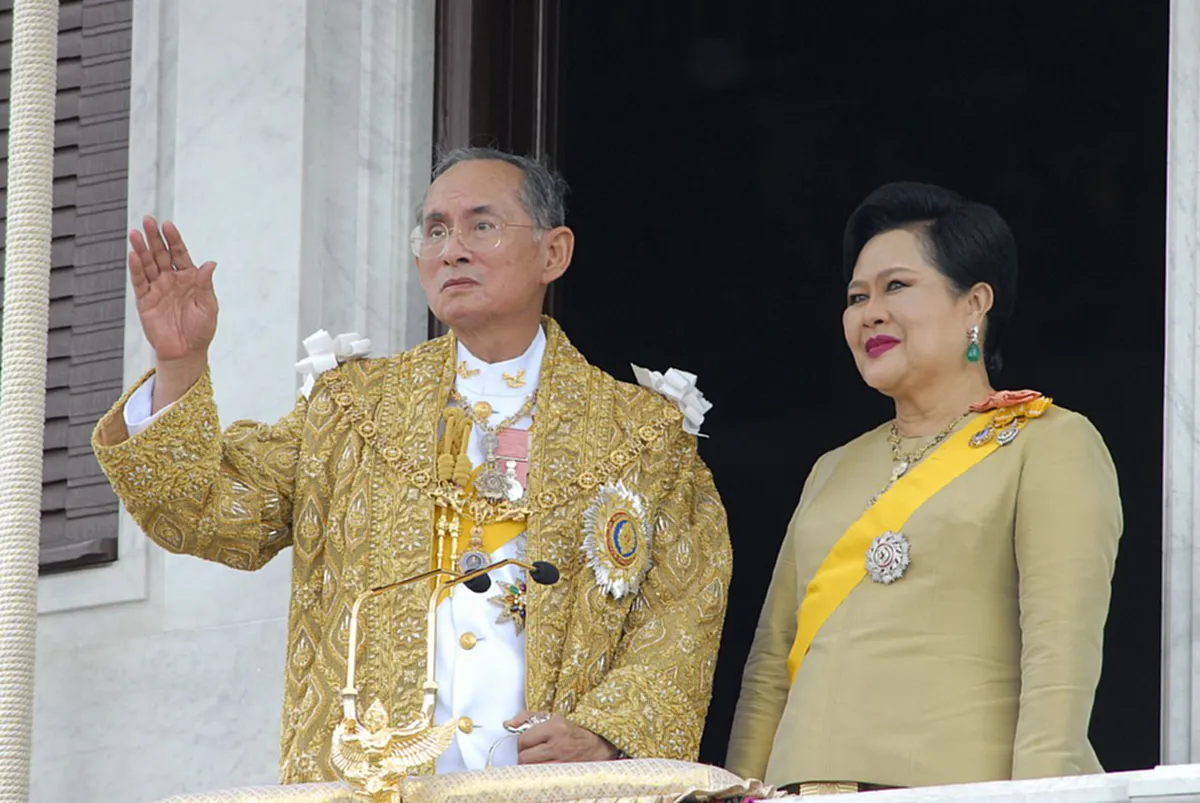 เผยเบื้องหลังภาพ ที่หาดูได้ยาก ในพระราชพิธีฉลองสิริราชสมบัติครบ 60 ปี ของในหลวงร.9 
