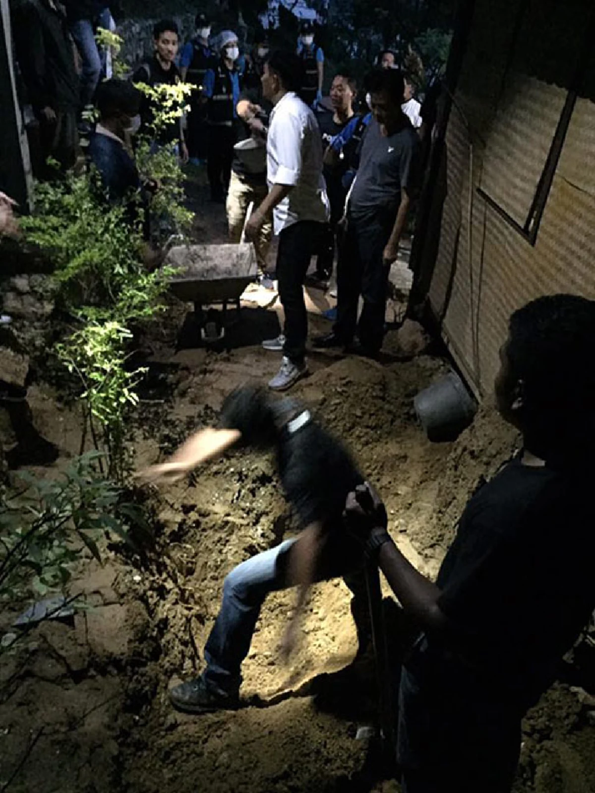 เปิดปมมรณะ กิ๊กซ้อน4!!! คดีทอมสาว ตีแผ่ด้านมืดสังคมไทย.......ติดอันดับนอกใจตัวแม่ของโลก!! (รายละเอียด)