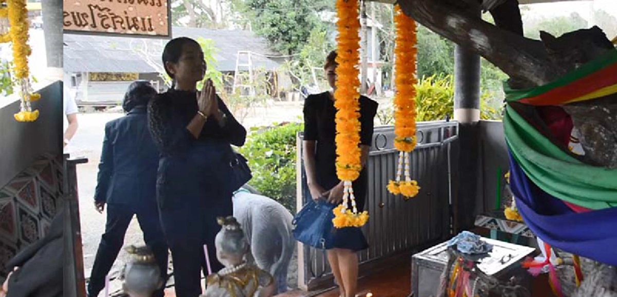 หลังบอกถูกหลายงวด จนล่าสุดคนงานก่อสร้างก็รับไปเกือบแสน!!! ทำเอาคอหวยเมืองคอนต้องออกมาตามเลขเด็ด