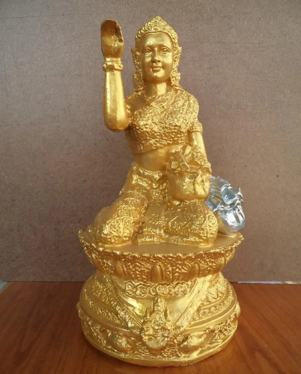 เปิดประวัติ "นางกวัก" ...หญิงสาวผู้ได้พรจากพระอรหันต์ ..พร้อมวิธีบูชา"นางกวัก" บูชาไว้ทำมาค้าขายอะไรก็ขึ้น!!