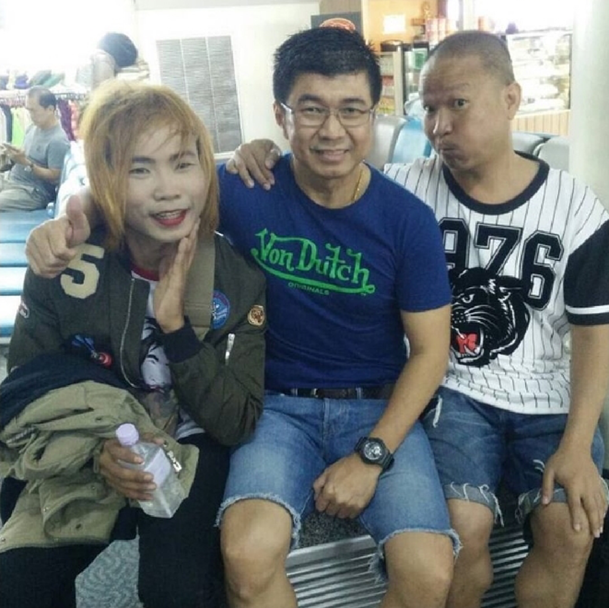ร้อยล้านแต่ติดดิน!??..."หม่ำ จ๊กม๊ก" VS "เทพพิทักษ์" ป๊ะกันอย่างที่เห็น ส่วนหม่ำยิ้มหน้าแป้นได้รองเท้าคู่ใหม่ ถูกใจป๋า!!!