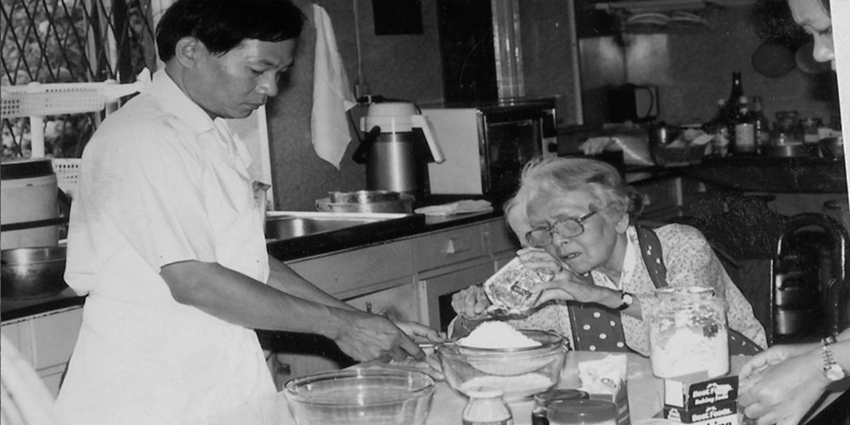 เปิดใจอดีตหัวหน้าห้องเครื่อง ประกอบเครื่องเสวยถวายพ่อหลวงกว่า 40 ปี พระองค์ท่านทรงโปรดอาหารเรียบง่ายเป็นต้นแบบของข้าราชบริพาร(รายละเอียด)