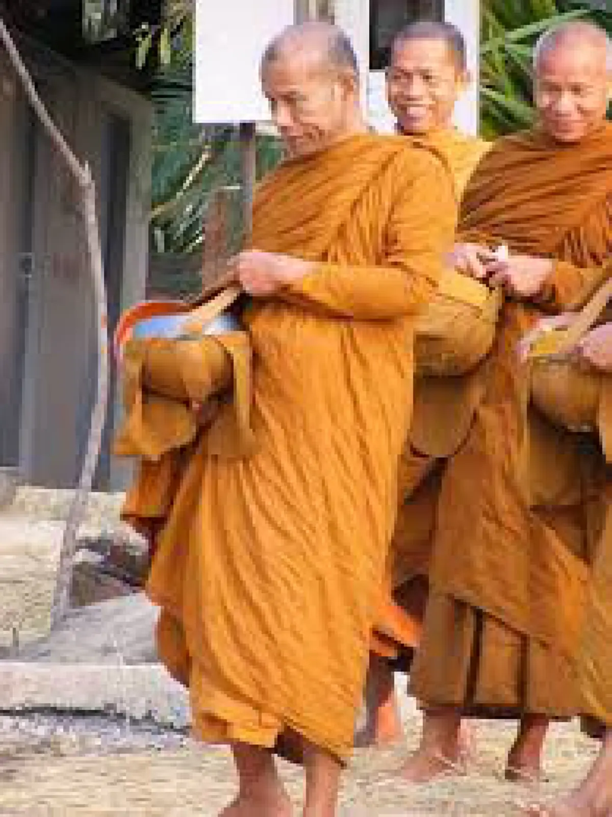 "ประคดเส้นนี้ใส่เป็น 10ๆ ปีไม่เคยซัก เอาไปยิง ก็ยิงไม่ออก"  หลวงตาแสดงอภิญญาทางจิต ลูกศิษย์ถึงกับอึ้ง !!!