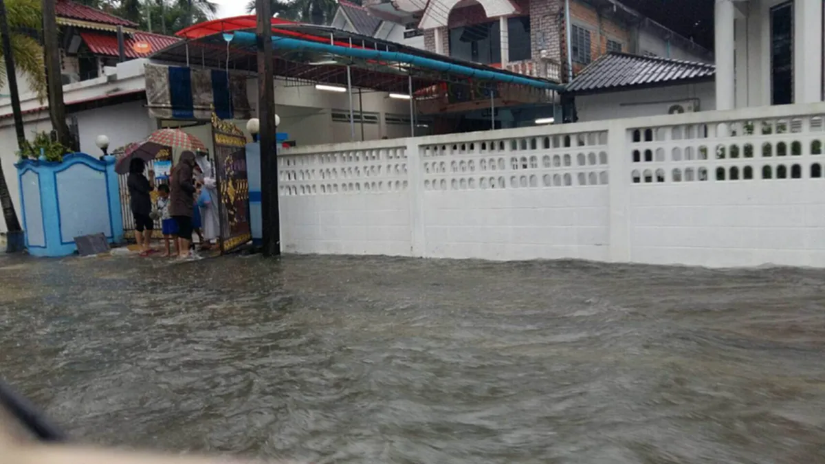 กรมอุตุเตือน!!! "ภาคใต้" เตรียมรับมือกับฝนตกหนัก 21-25 ม.ค. นี้