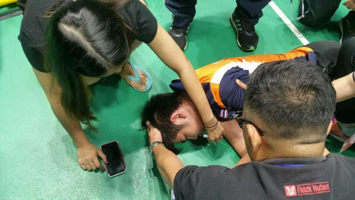ด่วน! ล้มคาสนาม!!! นำตัว "ตะวัน" แฟน "เมย์ รัชนก" ส่งโรงพยาบาล (รายละเอียด)