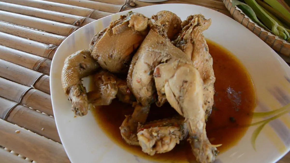 เคยกินยัง!! "ไก่กระบอกไม้ไผ่" สุดยอดอาหารริมทาง จากไอเดียอดีตสาวห้าง แถมอร่อยไม่ปราณีใคร!?