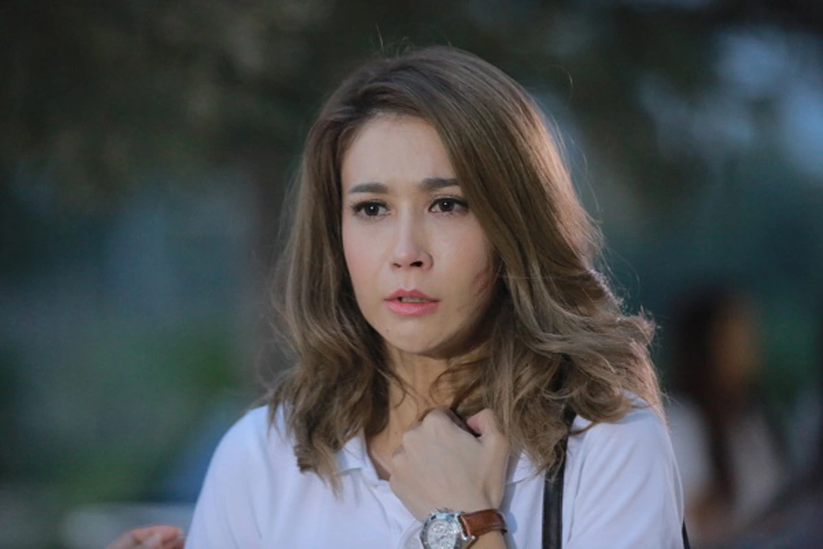 เกิดอะไรขึ้น!?  เมื่อ เมย์  ปรี๊ดแตกขั้นสุด พุ่งตัวมาตบหน้า  เอมี่ ถึงหน้าที่ทำงาน !! 