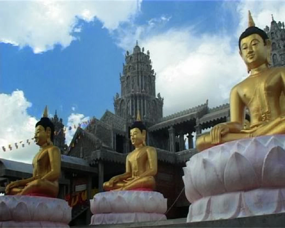 ศิษย์อาลัย!!! หลวงปู่พวนสุดยอดเกจิคงกระพันแห่งเทือกเขาพนมดงรักละสังขารสงบ