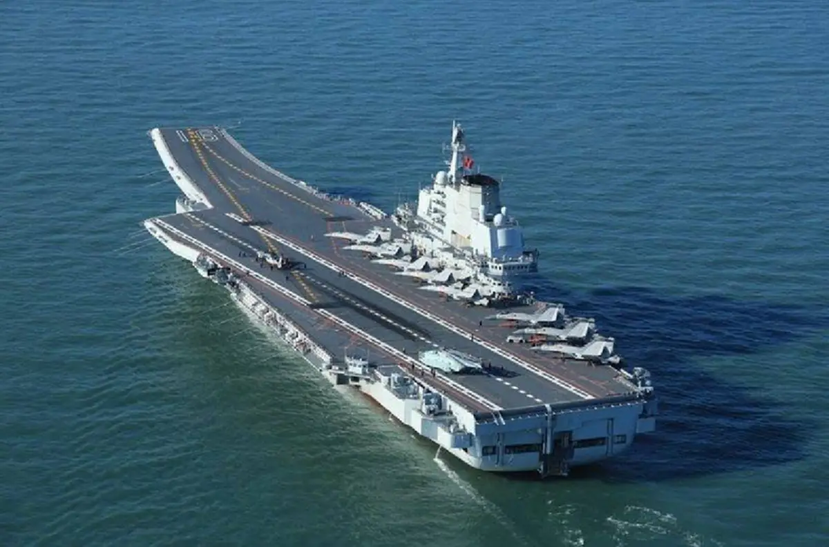 แสนยานุภาพพญามังกร!!!...เผยโฉมเรือรบ J-15 พร้อมรบสงครามทะเลจีนใต้...(ภาพ-รายละเอียด)