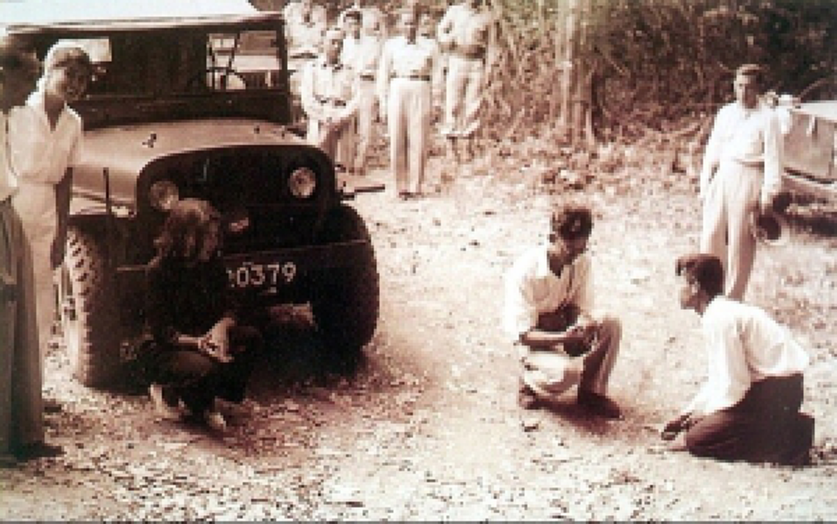 เมื่อรถของพ่อหลวง ติดหล่ม อยู่เพียงลำพัง! เรื่องเล่าจากเขาเต่าเมื่อปี ๒๕๐๑...เป็นพระมหากรุณาธิคุณยิ่งนัก...ขอพระองค์ทรงพระเจริญ