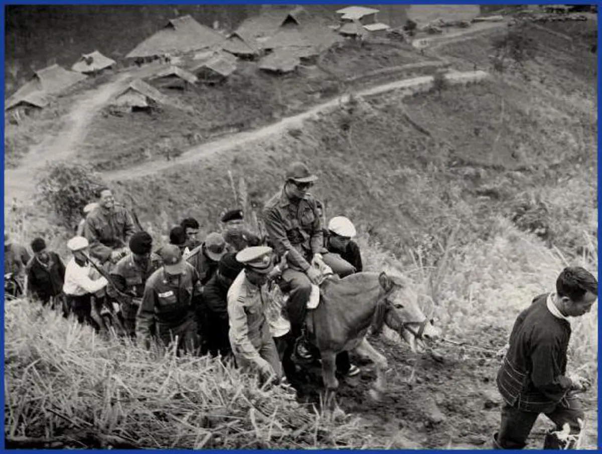 ประมวลภาพ แห่งความทรงจำ "ในหลวง" เสด็จไปในถิ่นทุรกันดาร ทรงงานหนัก เพื่อพสกนิกร!!  