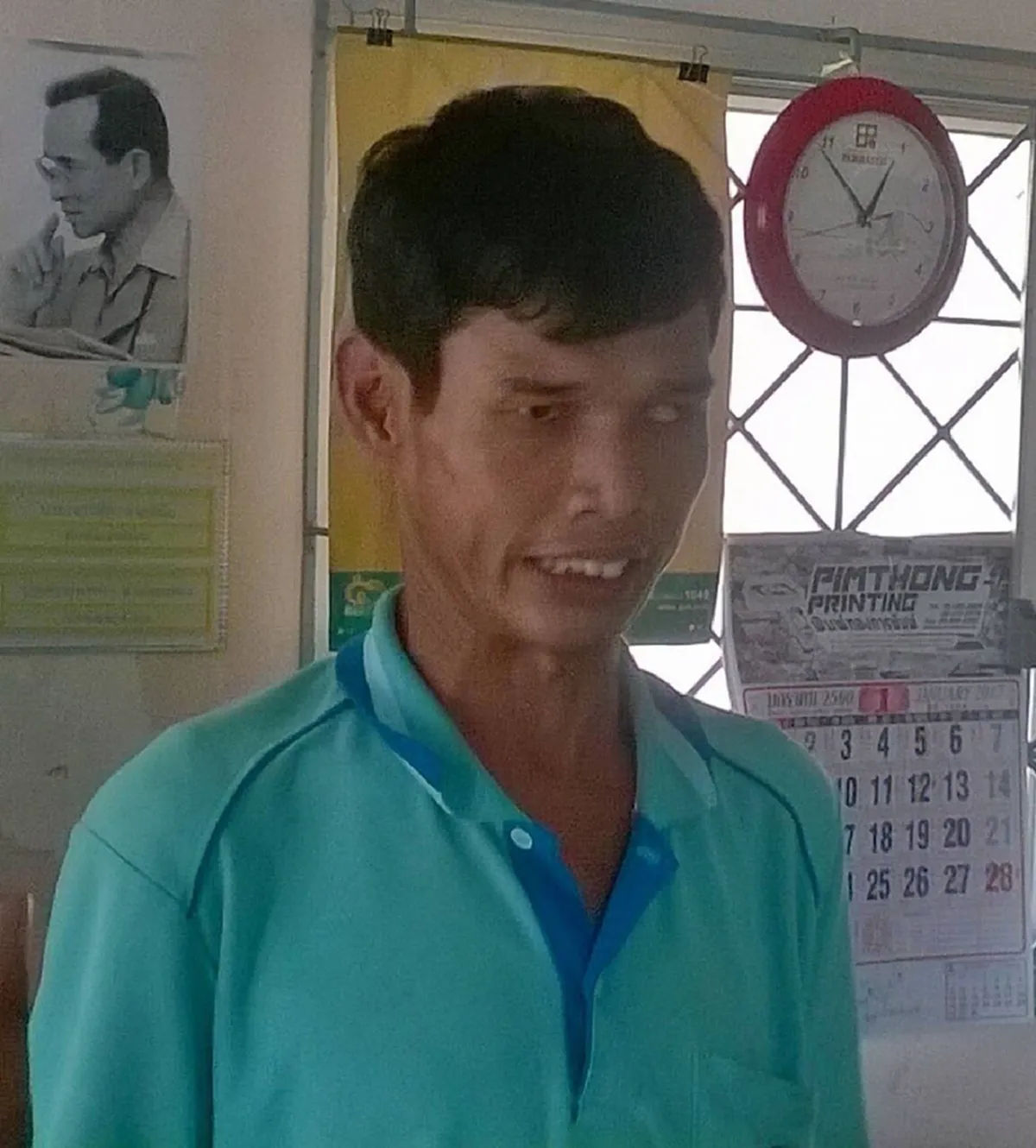 ชื่นชม "ครูเชาว์" กายพิการ แต่ใจไม่พิการ พลิกชุมชนแออัด ให้เป็นชุมชนตัวอย่าง แบบนี้สิครูต้นแบบที่แท้จริง!! (คลิป)