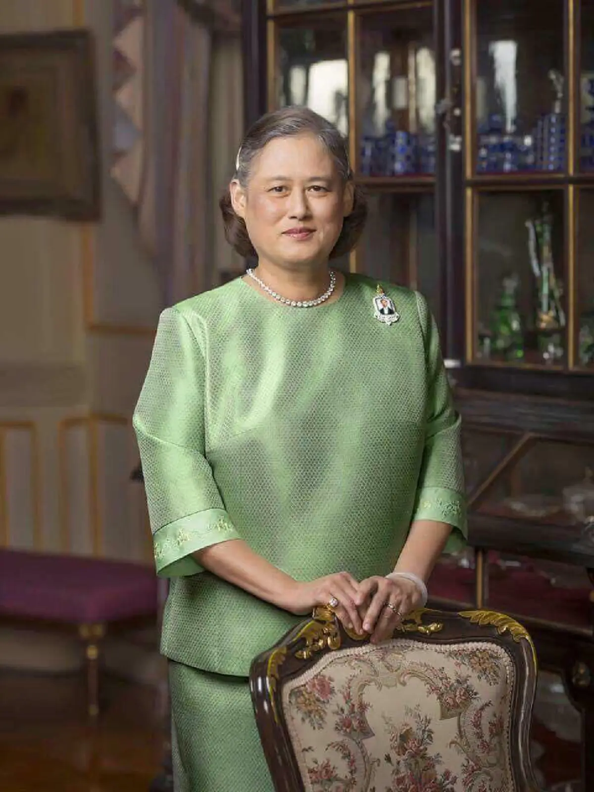 ฉันชอบช้างมากที่สุด ช้างทำอะไรได้หลายอย่าง...อีกเรื่องหนึ่งที่ทำให้ฉันต้องเกี่ยวข้องกับช้าง คือ....."  พระราชนิพนธ์ใน "สมเด็จพระเทพรัตนราชสุดาฯ"