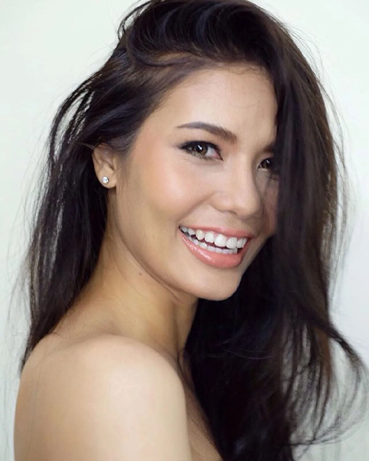 สุดซาบซึ้ง..."น้ำตาล"ขอพรจากร.๙ พกของล้ำค่าเติมกำลังใจสู่ชัยชนะ!!!