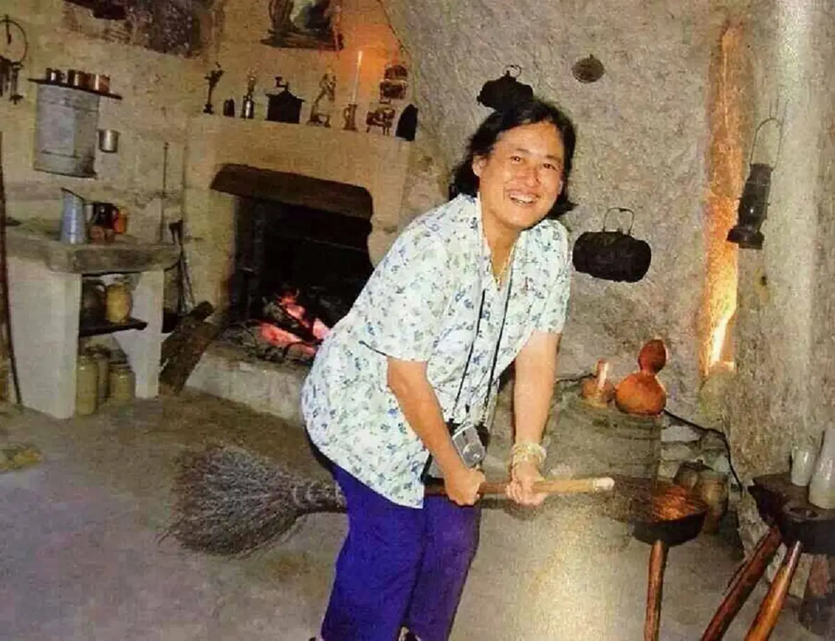 ตกหลุมรักพระองค์!! รวมพระฉายาลักษณ์ "สมเด็จพระเทพฯ" กับพระอิริยาบถน่ารักๆ เห็นแล้วอมยิ้มตาม ประทับใจไม่รู้ลืม!!