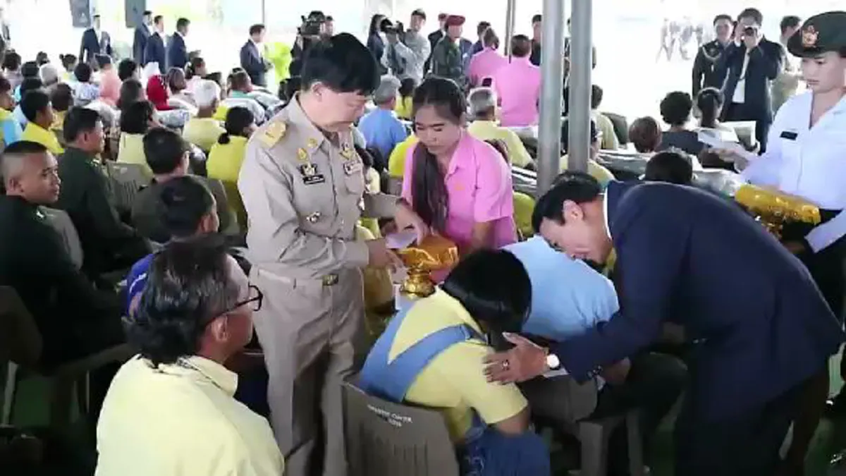"พล.อ.อุดมเดช" ประธานมอบถุงยังชีพ-ปลูกต้นไม้แห่งแผ่นดินเฉลิมพระเกียรติ ณ อุทยานราชภักดิ์