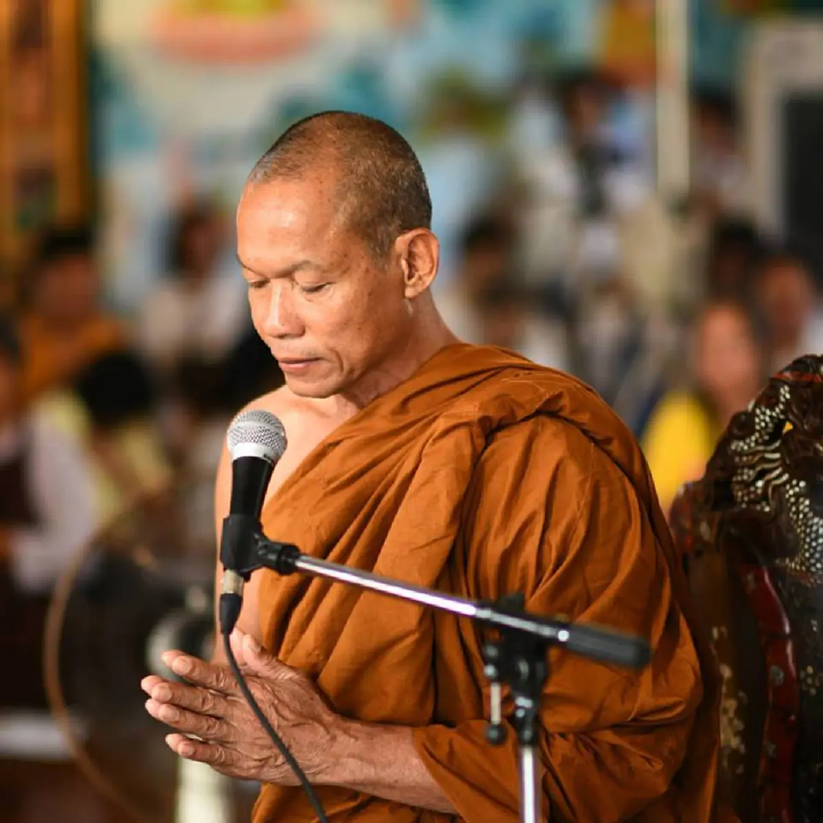 สาธุ! "หลวงปู่พุทธะอิสระ" พบชีปะขาวกลางถ้ำ นำสิ่งล่ำค่ามาถวาย แล้วจู่ๆ "พระพุทธรูปศักดิ์สิทธิ์" ก็มาประดิษฐานที่วัดเอง! 