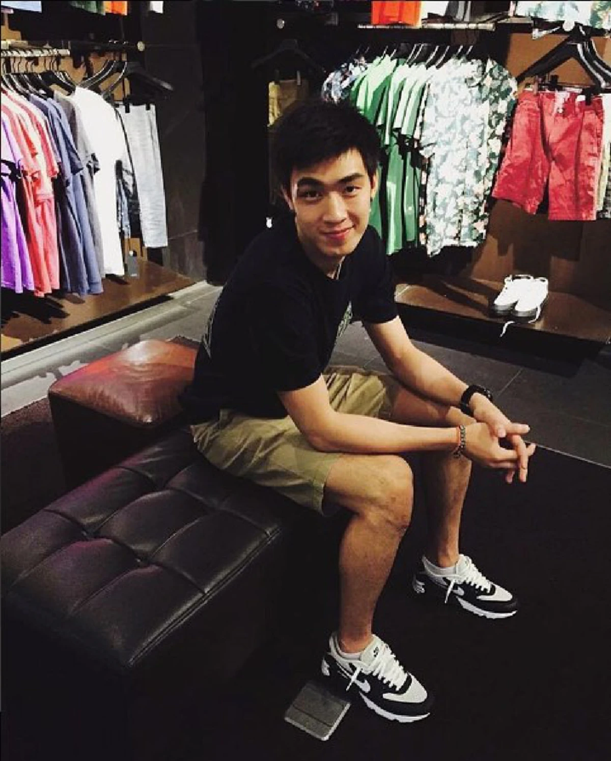 รวมภาพ "ตี๋-บุญยเกียรติ วงค์ษาแจ่ม" PTT Rayong FC ที่สาวๆกรี๊ดมากตอนนี้!!!(27ภาพ)