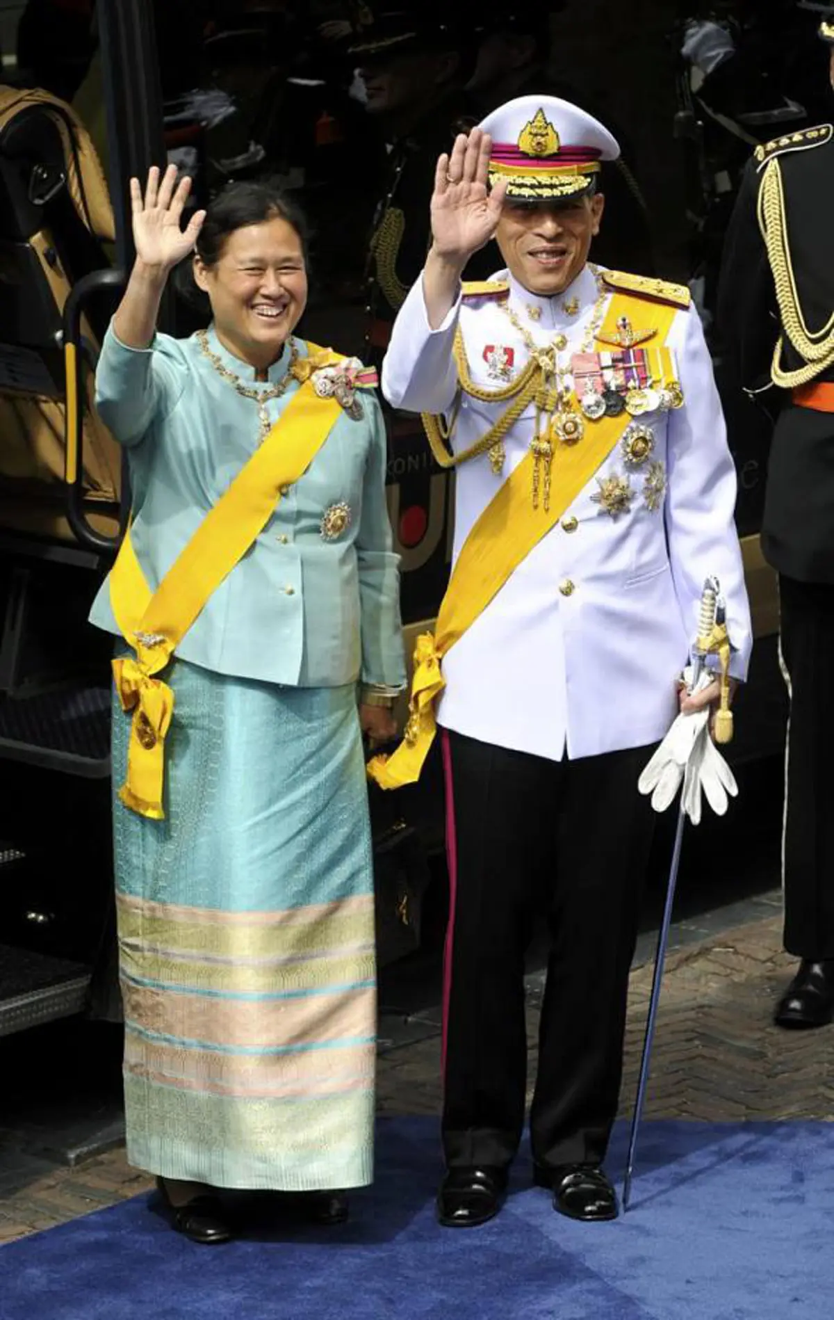 รวม 32 เรื่องราวประทับใจ สมเด็จพระบรมโอรสาธิราชฯ ทรงปฏิบัติพระราชกรณียกิจเพื่อทรงแบ่งเบาพระราชภาระของในหลวง รัชกาลที่ 9 (ภาพชุด+รายละเอียด)