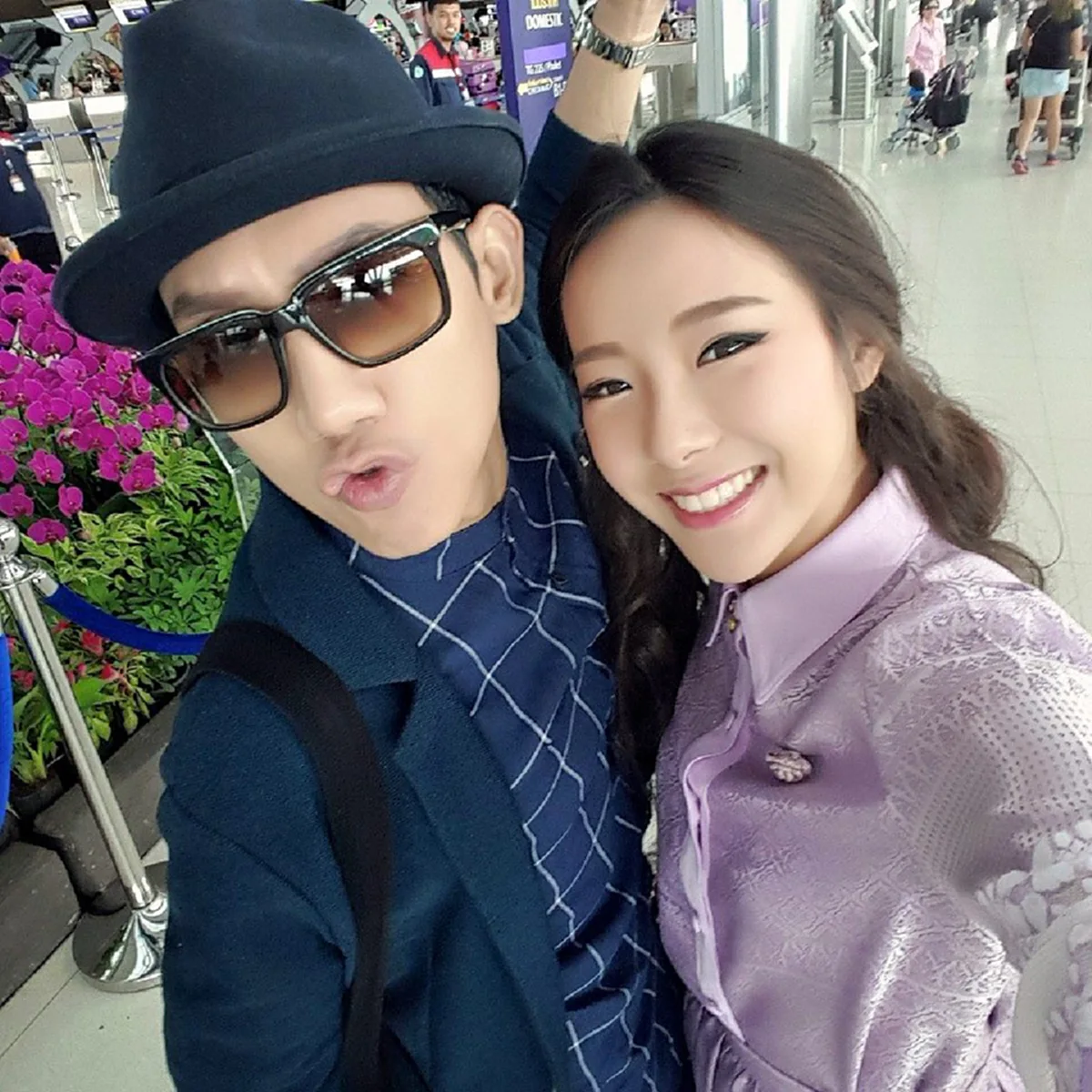 จุ๊..จุ๊..น่ารักจริงๆ!! "ทับทิม มัลลิกา" นำบอนไซต้นงามจากญี่ปุ่น เข้าอวยพรปีใหม่คุณพ่ออดีตสามี "ชวน หลีกภัย" เห็นแล้วต้องชมใจเธอ !?!