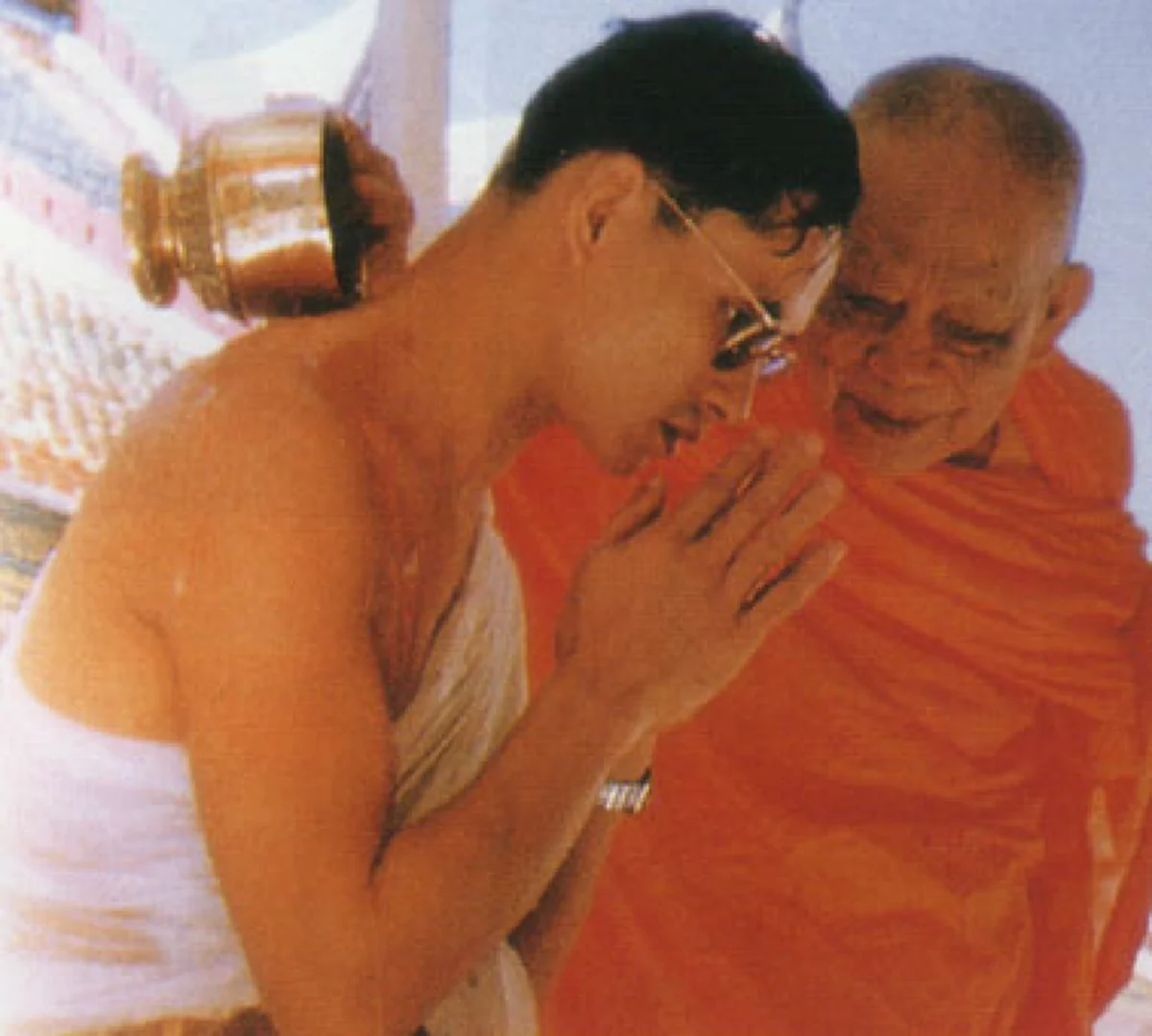 น้ำตาหลั่ง ยามฟังพระสุรเสียง...ชวนฟัง พระสุรเสียงของในหลวงรัชกาลที่๙และสมเด็จย่าฯ ครั้งพระองค์ทรงลาผนวช ยังความปลื้มปีติแก่คนไทยทั้งประเทศ